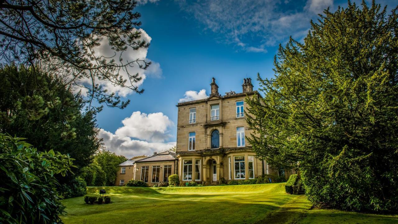 Astley Bank Hotel Darwen Bagian luar foto