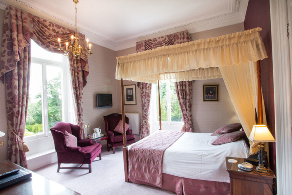 Astley Bank Hotel Darwen Bagian luar foto