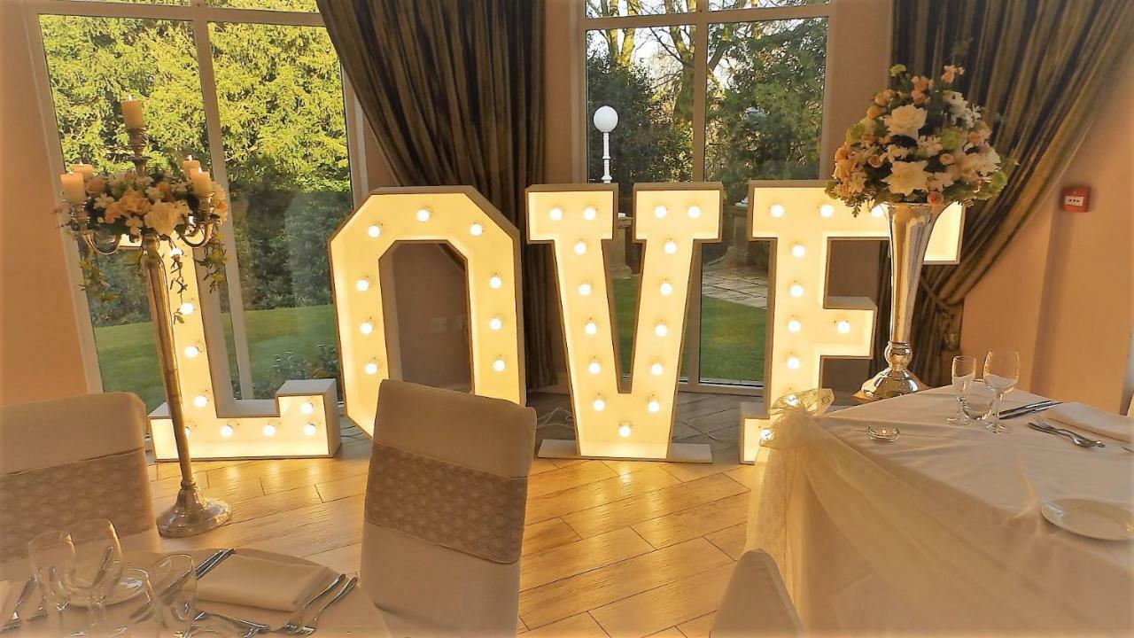Astley Bank Hotel Darwen Bagian luar foto