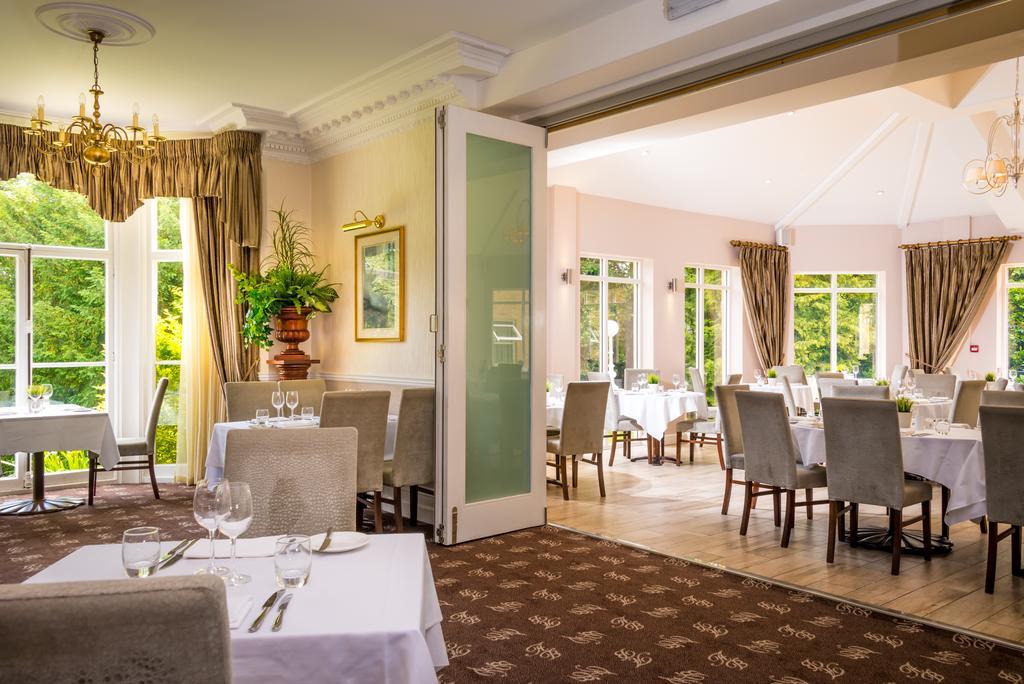 Astley Bank Hotel Darwen Bagian luar foto